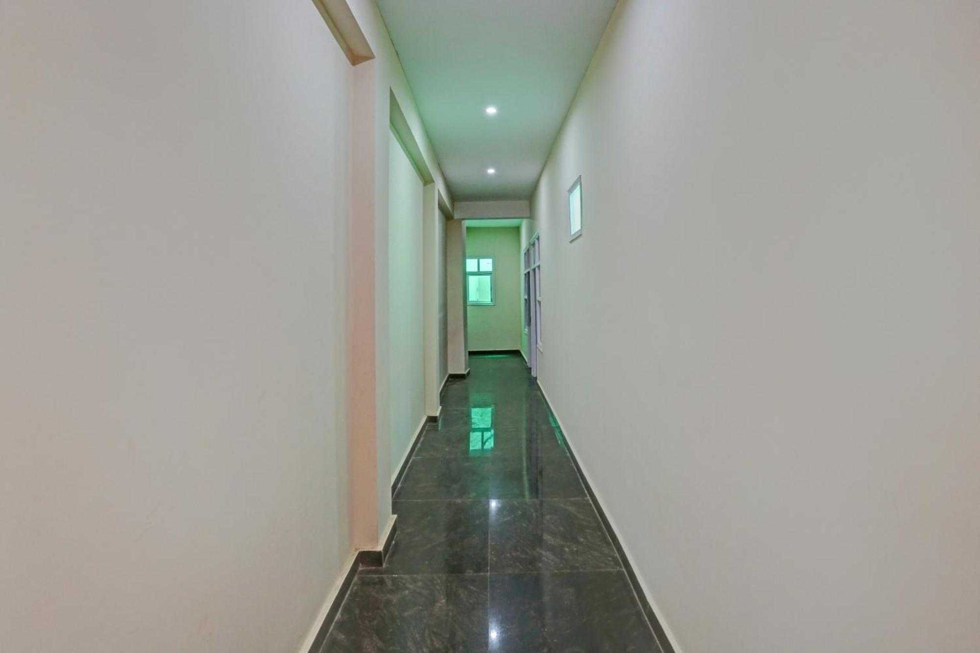 Hotel O Arya Residency Gurgaon Exterior photo